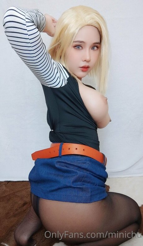 Minichu Thai xxx pornstar pictures