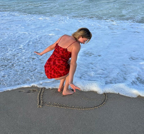 Niamh Adkins beautiful model picture