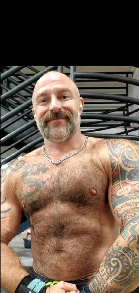 Musclebear Montr al star adult img