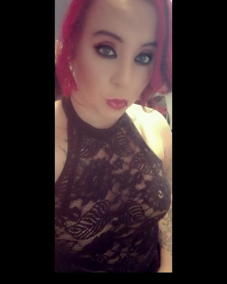 Murd3rdoll69 model hd photo