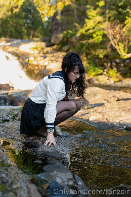 Ecchizoir star hot photos