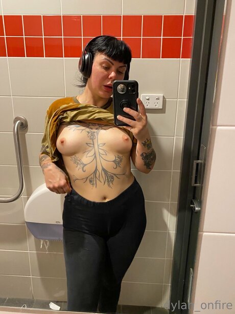 _DYLAN 4 FREE_ sexy model picture