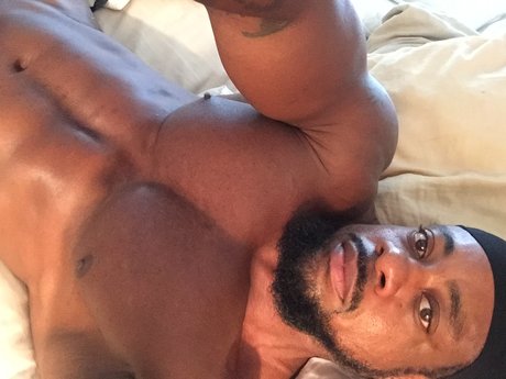 MystikalAtl art model images