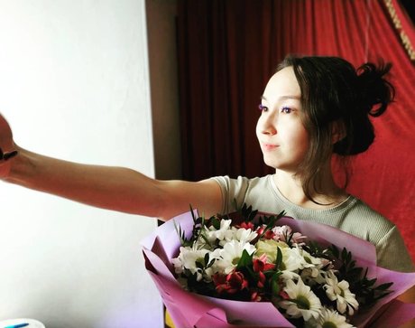 Ellie Hope high quality model pics