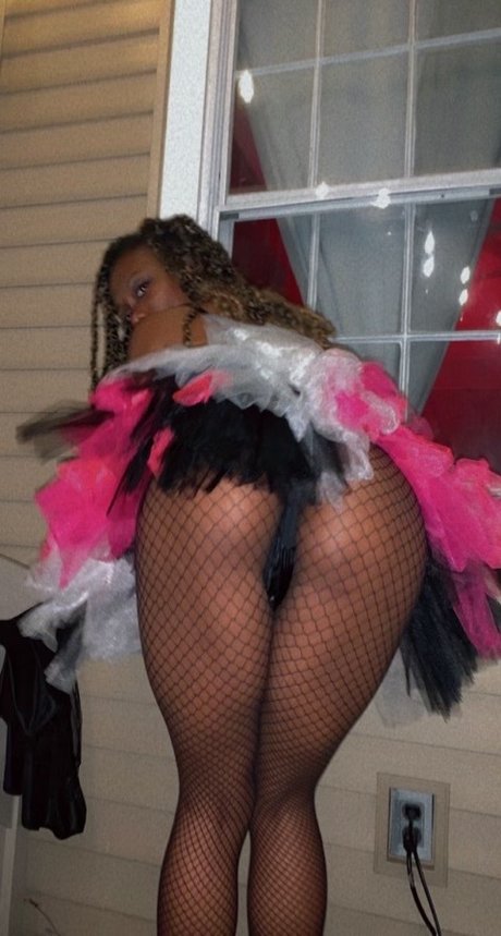 shemale handjob onlyfans hot porn pic