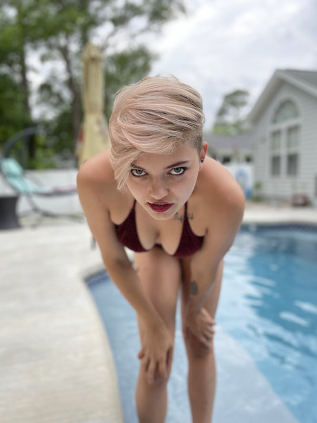 Kirra Kitty exclusive star pictures