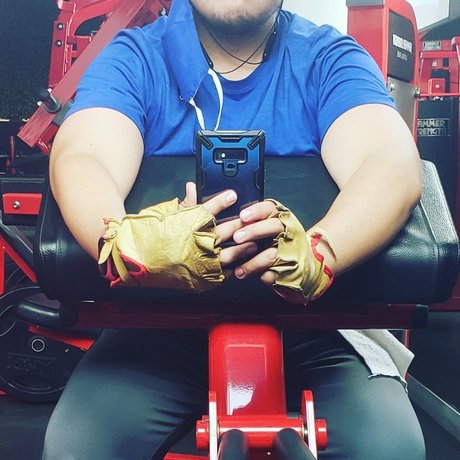 Mx MuscleCub pretty model galleries