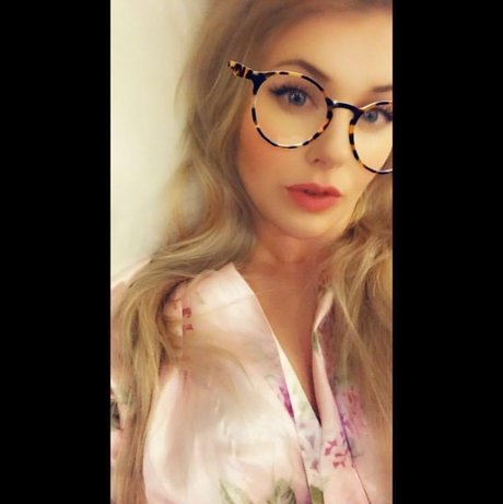 Naked Foot Fetish_ pornstar image