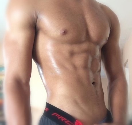 Dominicano SancPer naked model pics