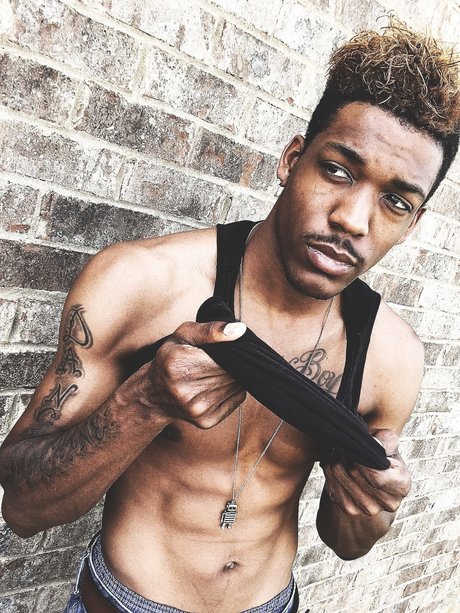 Dancemachine perfect actress photo