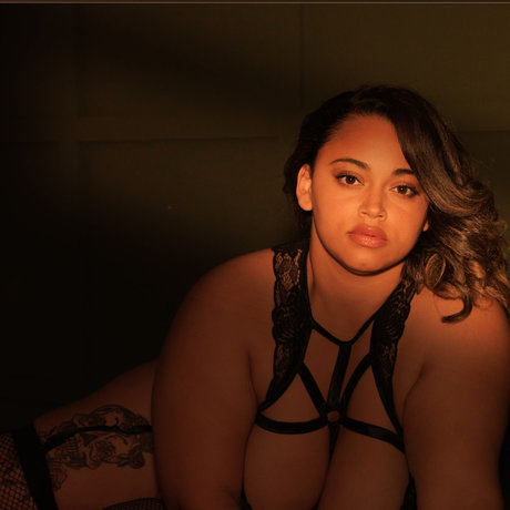 Desired Toia art pornstar pics