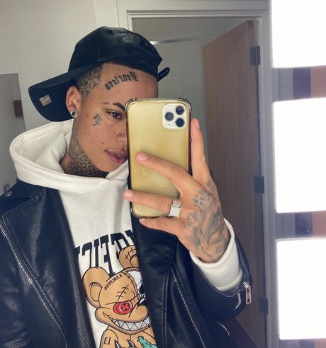 Nade hot star photos