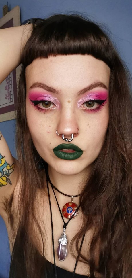 muscle nude onlyfans top archive