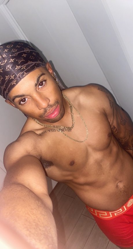 Josiah Jackson model perfect pic