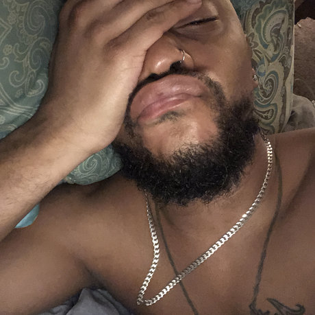 Naryk Enal adult actress pictures