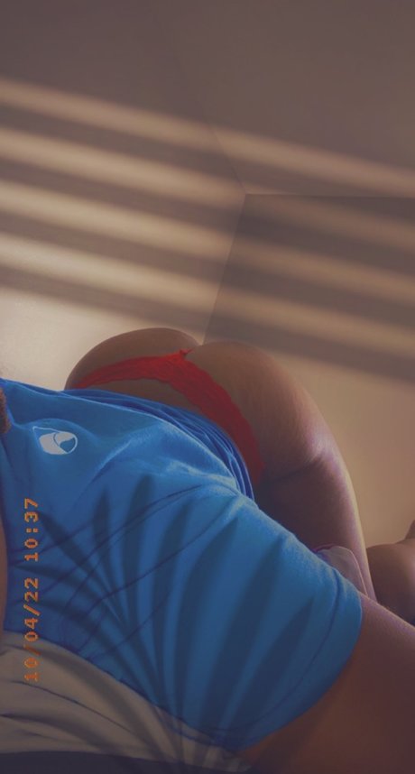 Nanii Lovee pornstar top photo