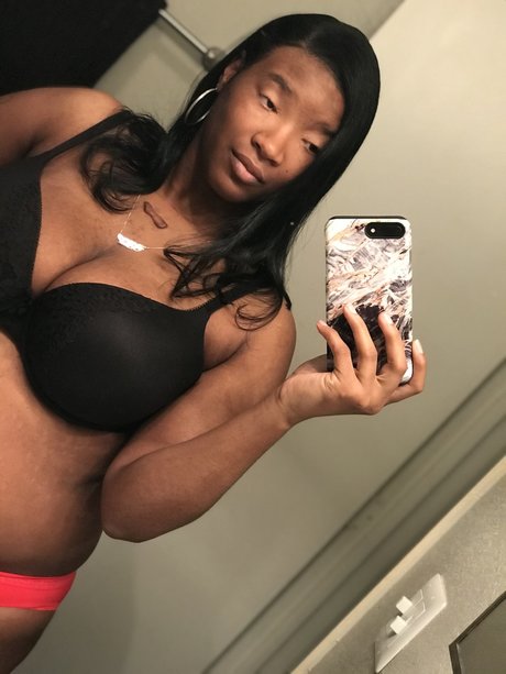 Goddess Gem exclusive pornstar gallery