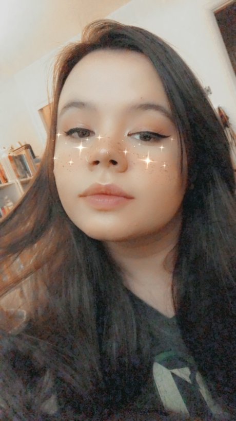 _PROFILE CLOSED Daisy beautiful star archive