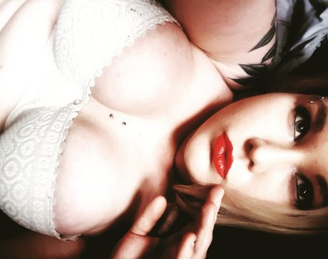 Daddyswhorexox naked actress pics