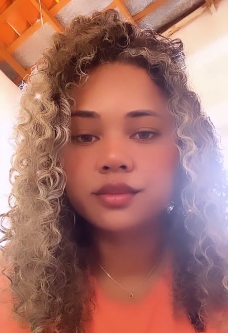 Chanelll3 model xxx img