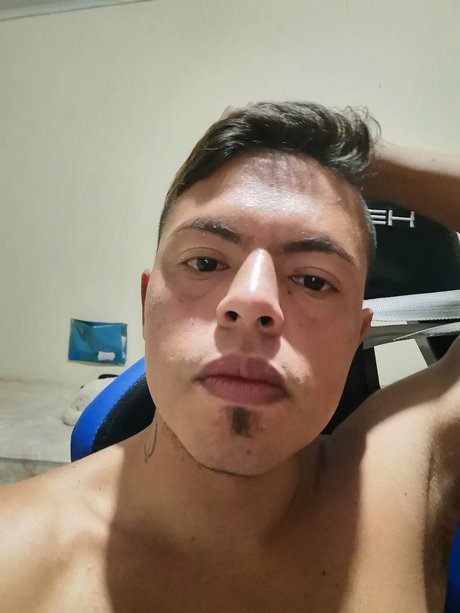 Di Juan pornstar adult images