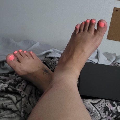 Fridah Feet star nudes pics