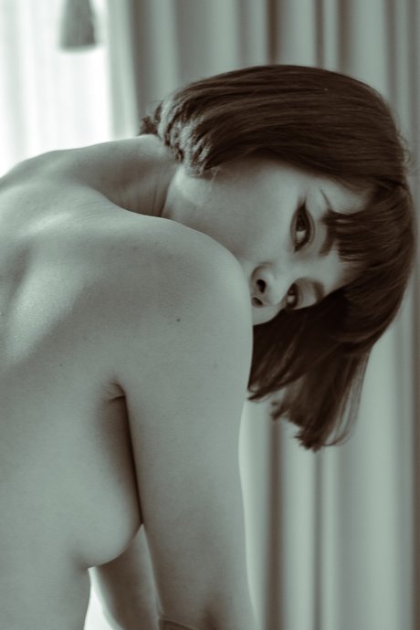 cara pin naked pornstar picture