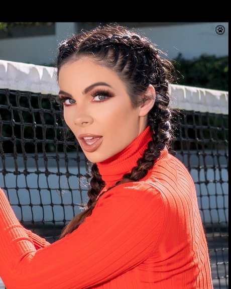 Nataliya S hd model pic