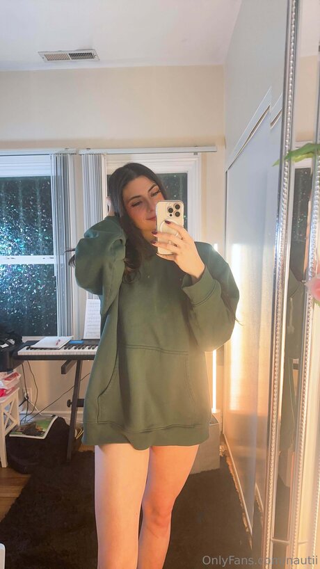 nautii_ sexy star img