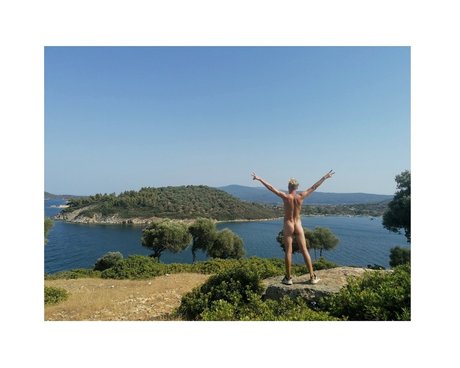 Naughty Model pornstar exclusive images