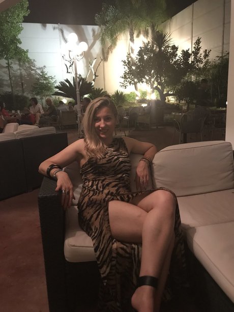 NATY beautiful actress picture