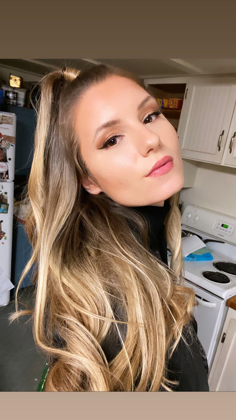 Casey Duff erotic actress photos