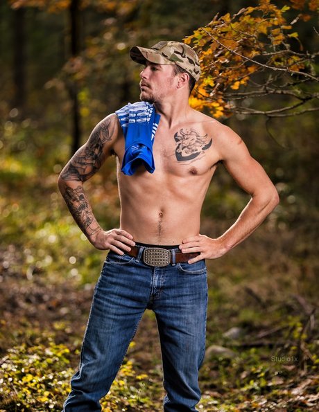 Cowboy Deluxe high quality pornstar pic