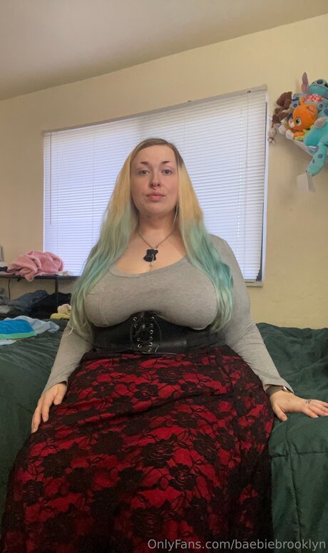 Brooklyn Baebie porn model img