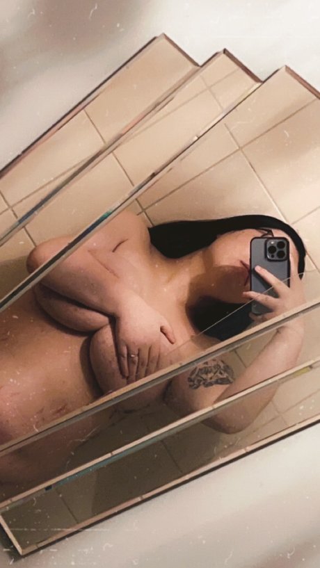 BECCI erotic pornstar picture