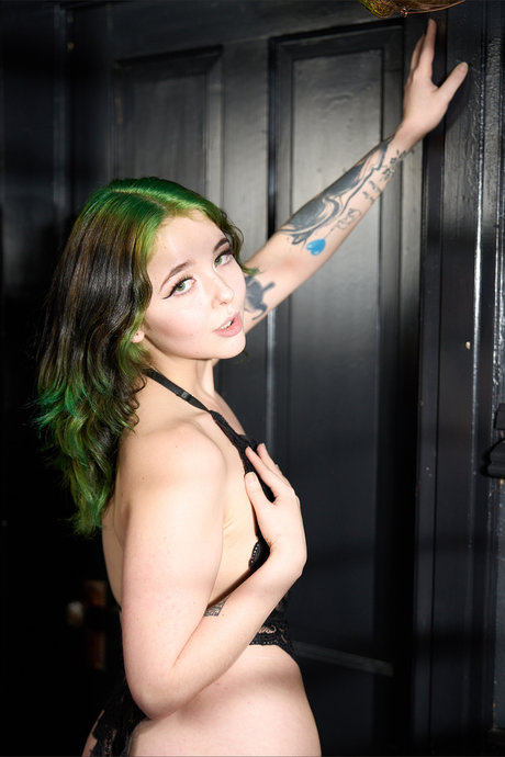 Aveena Axel FREE model perfect galleries