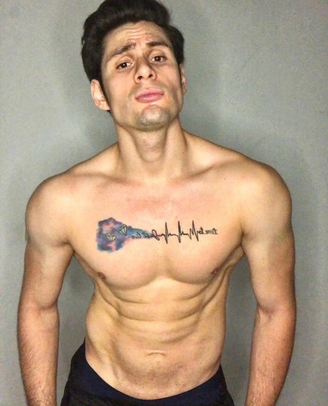 Nestor Frias exclusive star archive