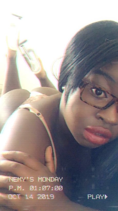 Nemy Vendetta pornstar erotic photos