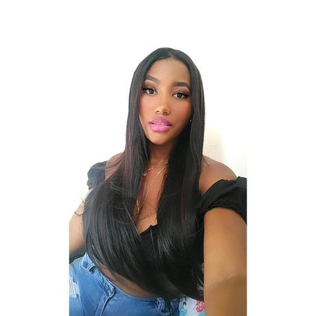 Yelitza Ramirez pornographic model pic