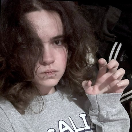 _vexx_ naked model img