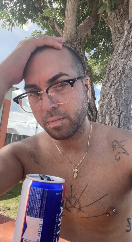 JNauj erotic model image