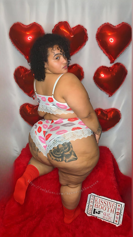 HennessyBbwQueen beautiful pornstar gallery