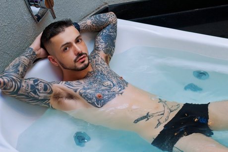 Cristiano naked pornstar gallery