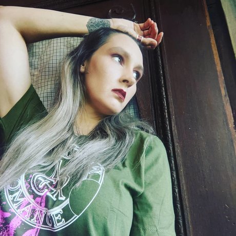 Kimberly Akers hot actress images