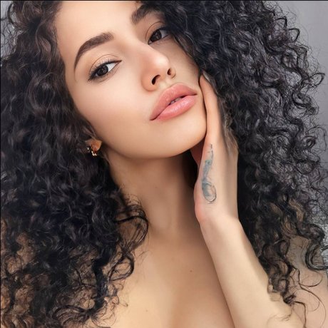 Nikki Sultry star nude galleries