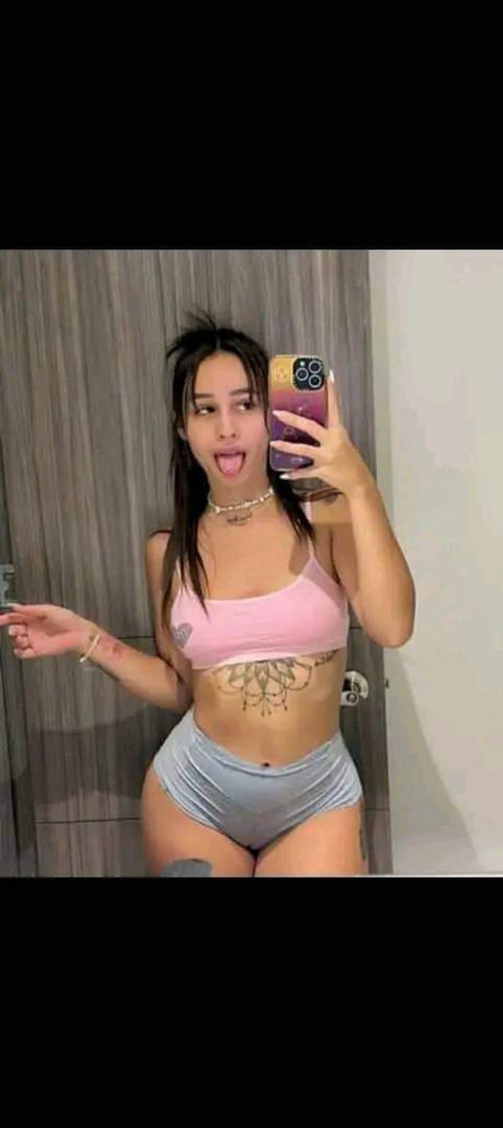 Yhisel nicol star top photo