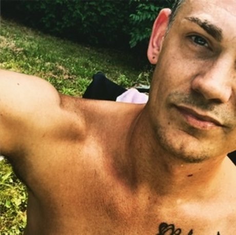 Nick Snyder nudes model pictures