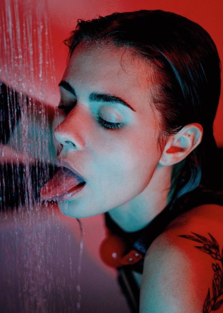 NickiBlackX pornographic model picture