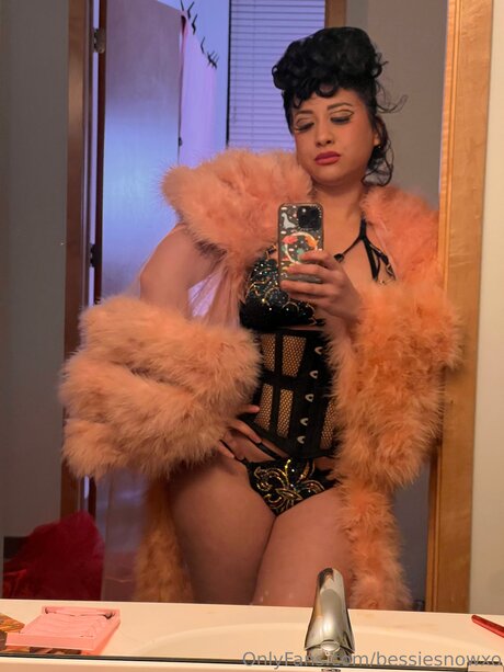 Bessie Snow model porn galleries