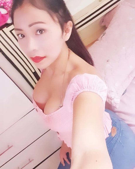 Angely nude pornstar photo